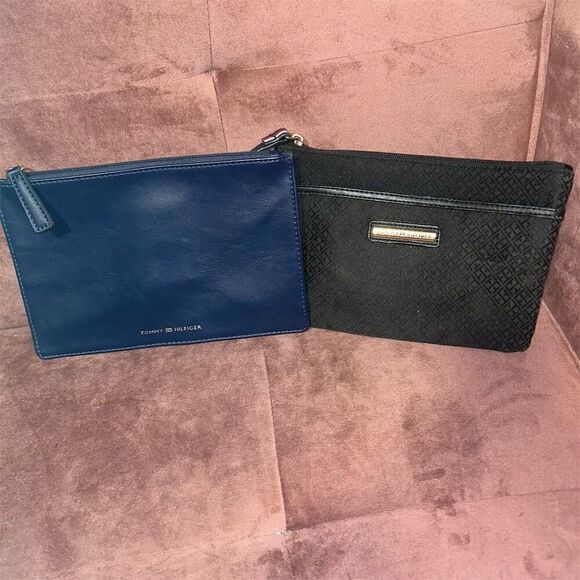 Tommy Hilfiger Set of 2 Navy Blue & Black zipper bags